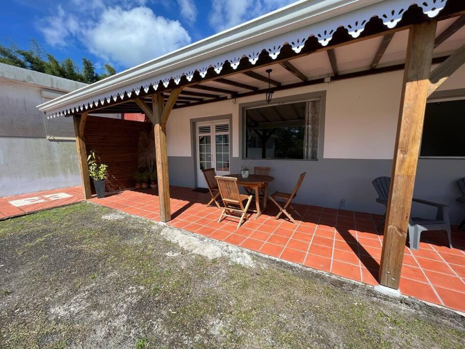 972B-Coin De Verdure Au Pied De La Montagne Pelee Le Morne-Rouge Exterior photo